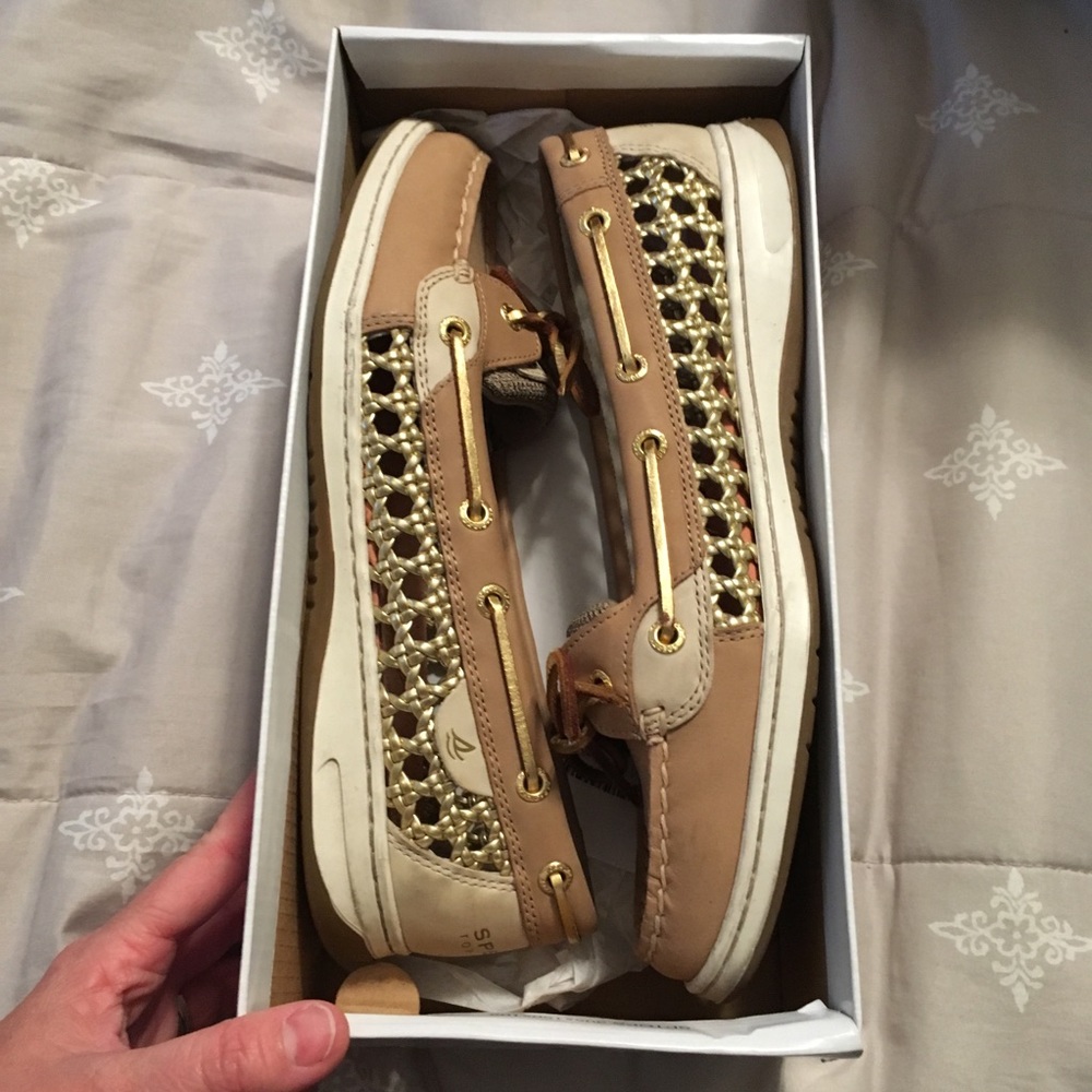Woman’s sperry brand new condition!